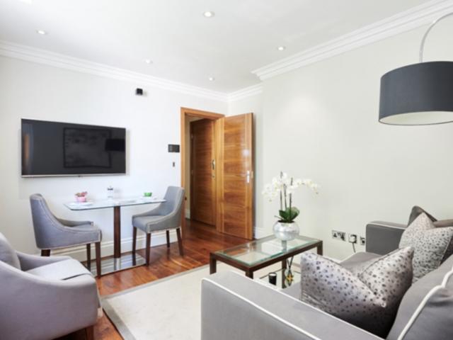 Kensington Gardens Square, London W2 2 bed apartment to rent £5,308 pcm £1,225 pw