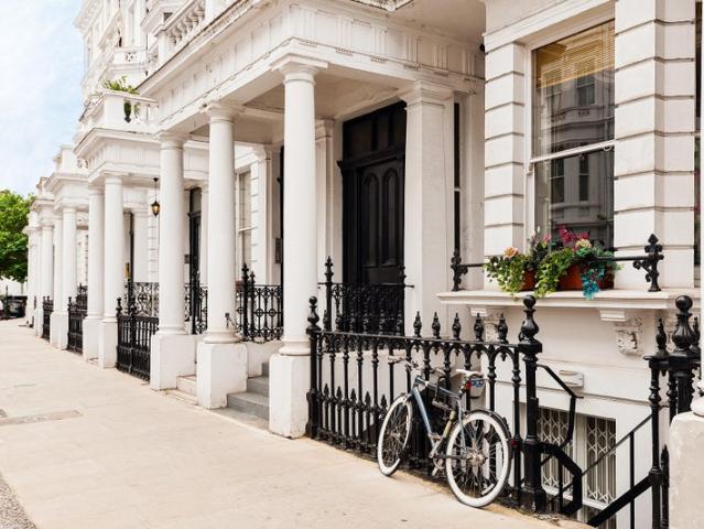 Kensington Gdn Square unoccupied whole flat