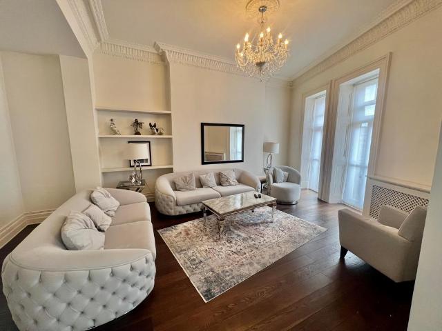 Kensington Gore, London SW7 2 bed flat to rent £7,800 pcm £1,800 pw