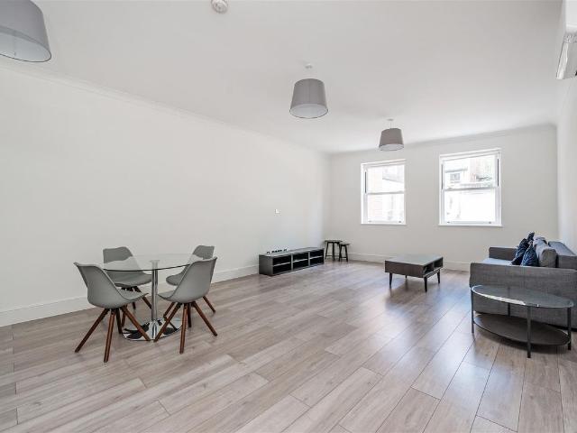 Kensington High Street, Kensington, London W8, 2 bed flat to rent, £3,800 pcm | PrimeLocation