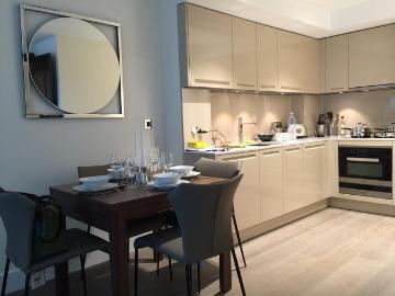 Kensington High Street, London W14 1 bed apartment to rent £3,142 pcm £725 pw