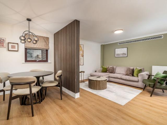 Kensington High Street W8, 2 bed flat to rent, £12,133 pcm | PrimeLocation