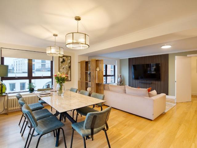 Kensington High Street W8, 3 bed flat to rent, £17,333 pcm | PrimeLocation