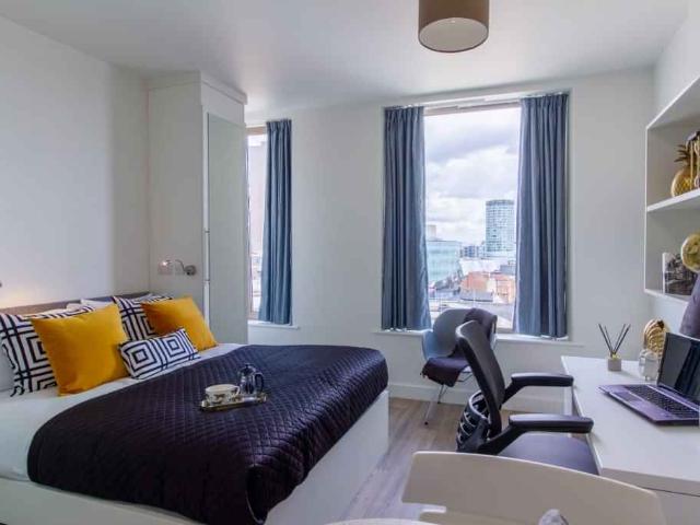 Kensington House, Birmingham Has an Apartment