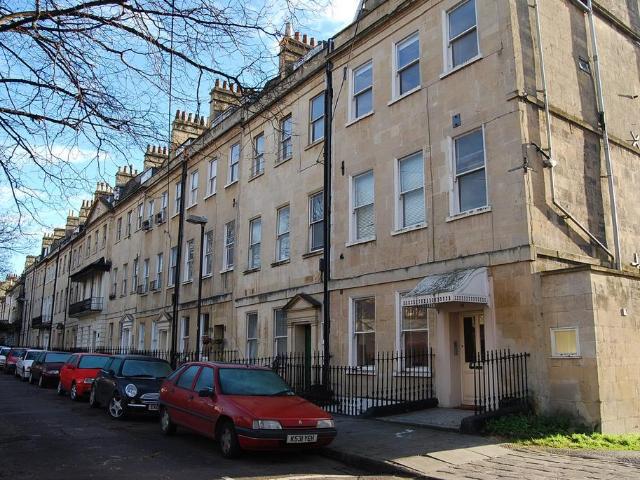 Kensington Place, BATH 1 bed apartment to rent £1,295 pcm £299 pw