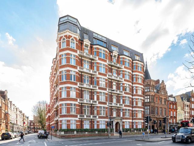 Kensington Road, Kensington, London W8, 5 bed flat to rent, £26,000 pcm | PrimeLocation