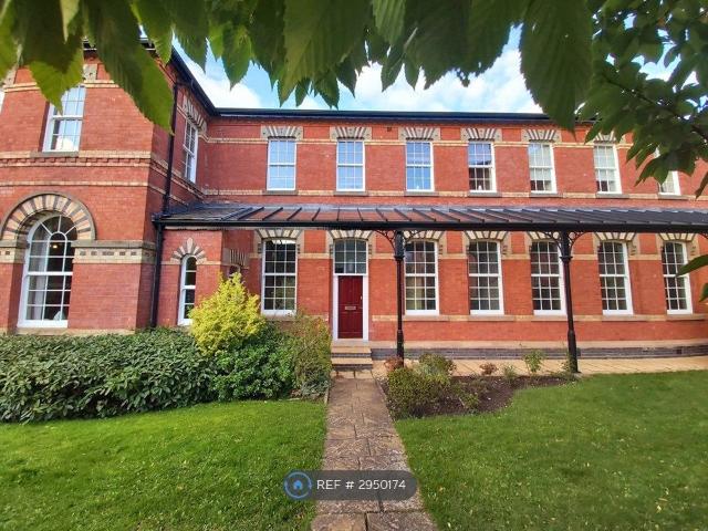 Kensington Square, Macclesfield SK10, 2 bed flat to rent, £1,050 pcm | PrimeLocation