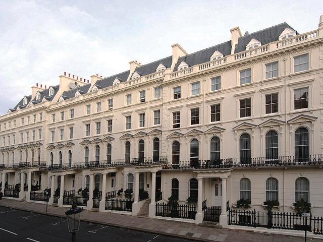 Kensington 4 Bedroom Fully Furnished. 4 bed apartment to rent £9,800 pcm £2,262 pw
