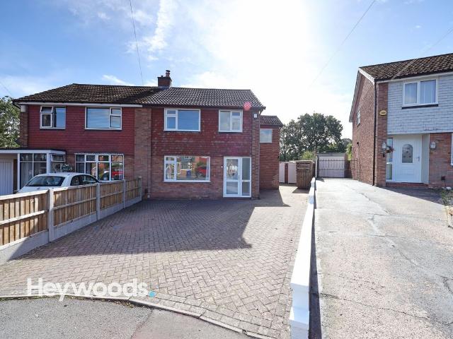 Kensworth Close, Newcastle ST5, 4 bed semi detached house to rent, £1,200 pcm | PrimeLocation