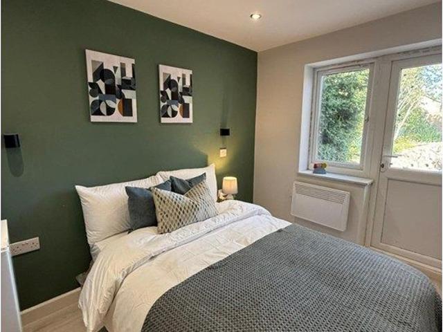 Keats Way, West Drayton UB7, Studio to rent, £1,000 pcm | PrimeLocation