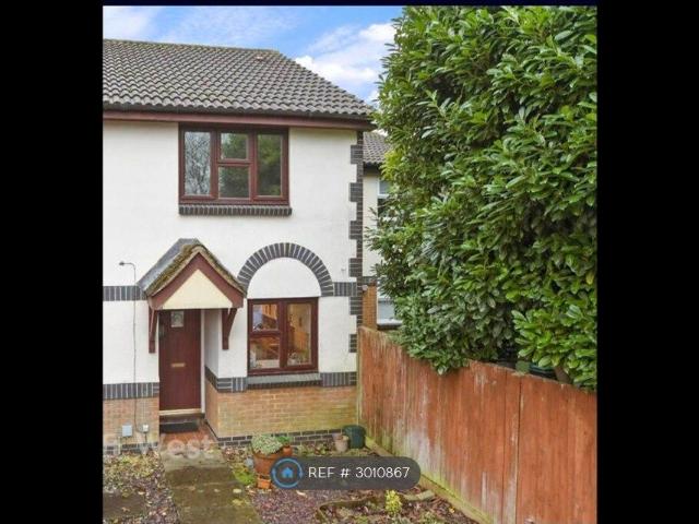 Keats Avenue, Redhill RH1, 2 bed terraced house to rent, £1,850 pcm | PrimeLocation