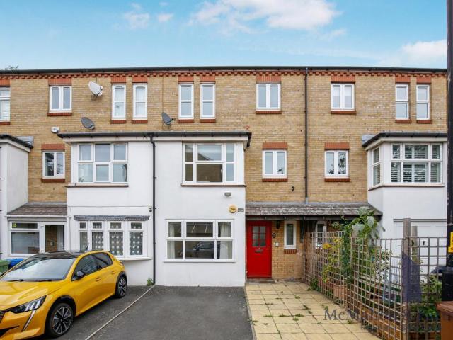 Keats Close, London, SE1 5 bed townhouse to rent £4,100 pcm £946 pw