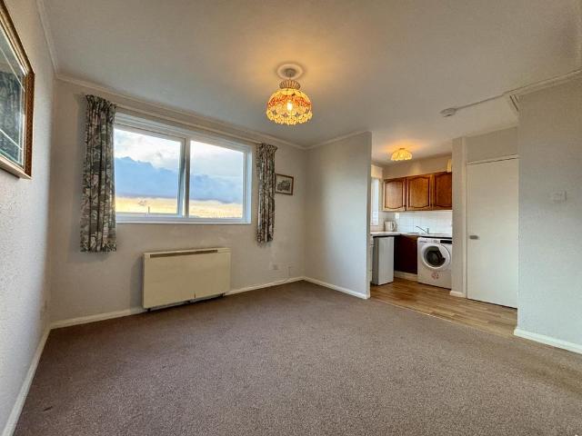 Keats House, Beckenham, BR3 Studio to rent £1,150 pcm £265 pw