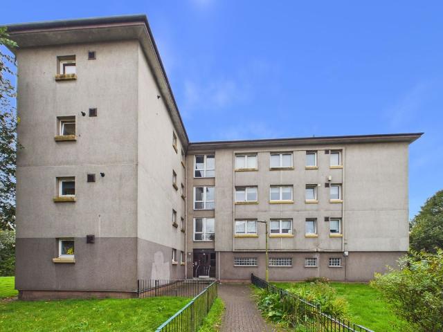 Keal Avenue, Glasgow G15, 2 bed flat to rent, £800 pcm | PrimeLocation