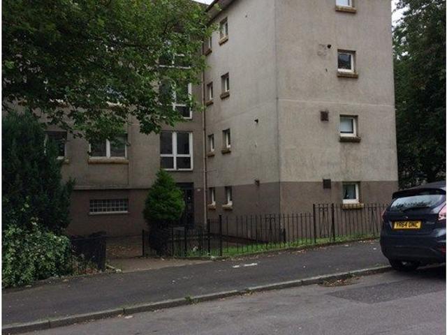 Keal Avenue, Glasgow G15, 2 bed flat to rent, £900 pcm | PrimeLocation