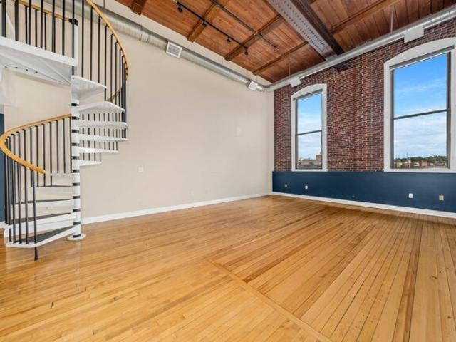 Kearney Sq Apt,lowell, Condo For Sale