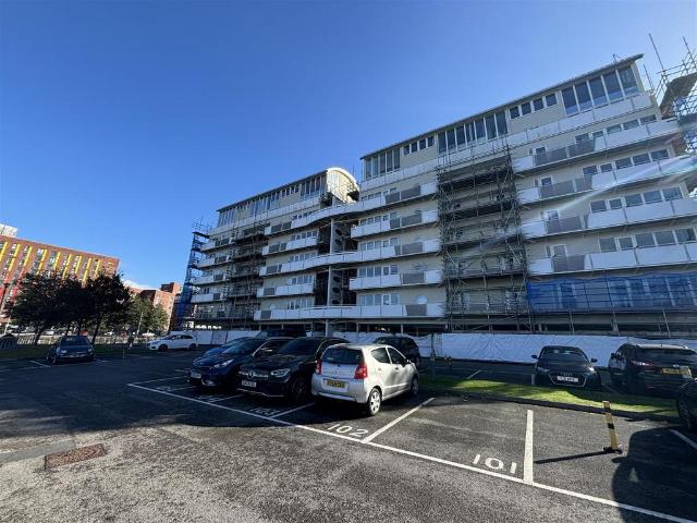 Keel Wharf, Liverpool, L3 4FT, United Kingdom | 2 bed apartment for rent #138314819 | Rentberry