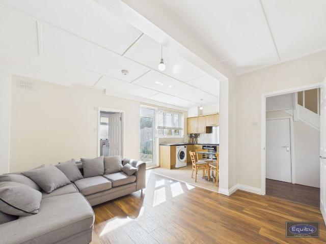 Keeling Road, London SE9, 4 bed terraced house to rent, £2,800 pcm | PrimeLocation