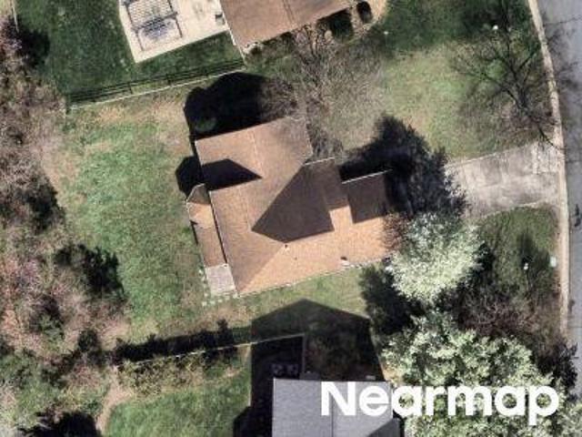 Keeneland Ln