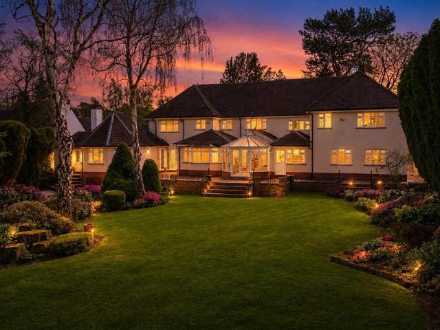 Keepers Road, Sutton Coldfield. 5 bed detached house to rent £6,000 pcm £1,385 pw