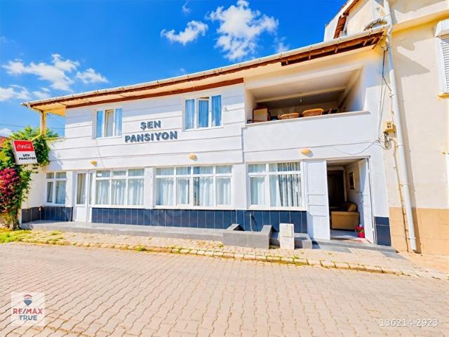 KEFKEN'DE DENİZE 300 M 15 ODALI FAAL PANSİYON
