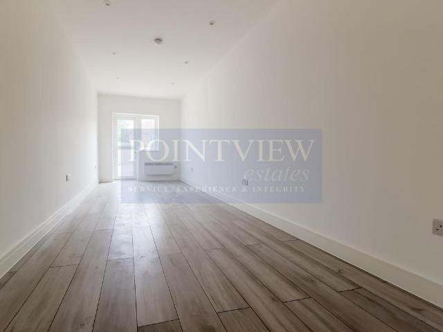 Keith Way, Southend On Sea SS2 Studio to rent £625 pcm £144 pw
