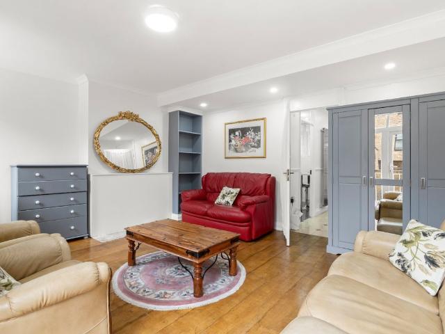 Keith House, 47 Carlton Vale NW6, 3 bed maisonette to rent, £3,250 pcm | PrimeLocation