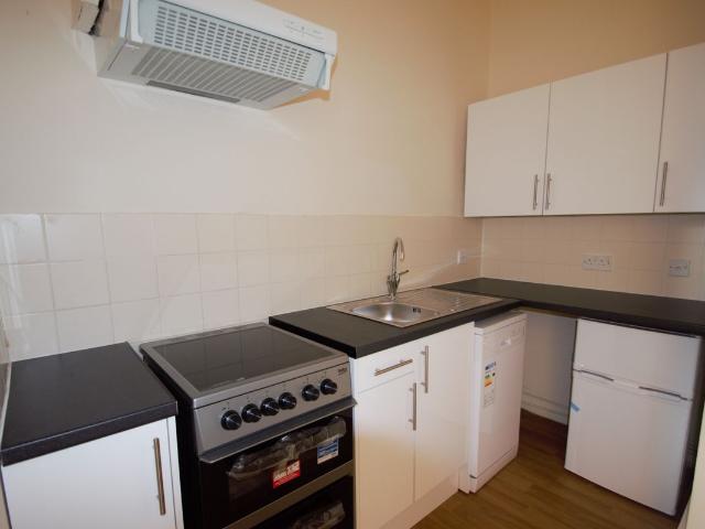 Keighley, West Yorkshire BD21, 1 bed flat to rent, £500 pcm | PrimeLocation