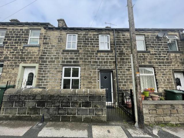 Keighley. BD22 2 bed house to rent £795 pcm £183 pw