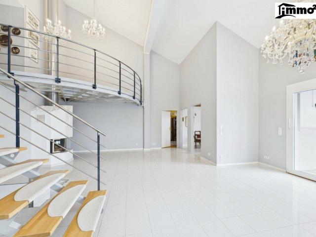 KEINE STANDARD WOHNUNG: Einzigartiges Penthouse mit Garten, Terrassen & außergewöhnlichem Wohnkonzept