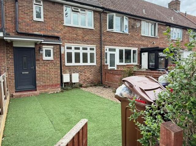 Keir Hardie Way, Barking IG11, 4 bed terraced house to rent, £2,550 pcm | PrimeLocation