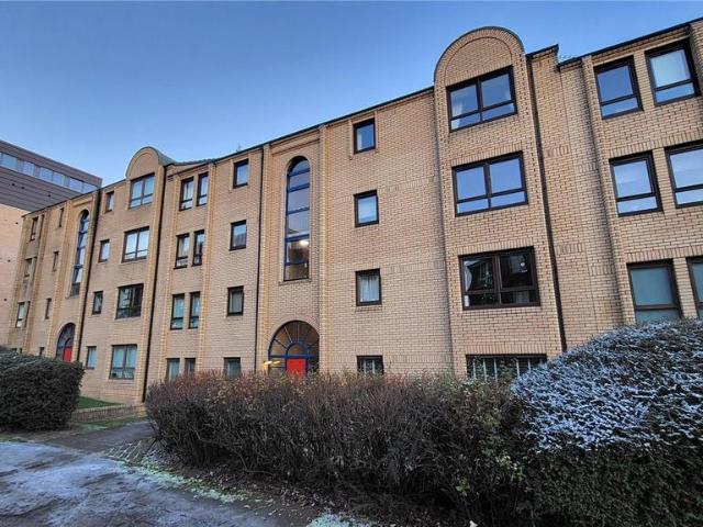 Kelvin Court, 30 Yorkhill Street, Glasgow, G3 8RY, United Kingdom | 2 bed apartment for rent #136751177 | Rentberry