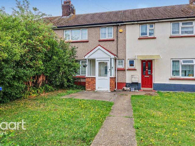 Kelvin Road, TILBURY 3 bed semi detached house to rent £1,700 pcm £392 pw