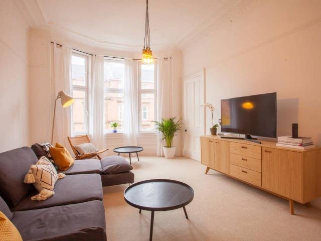 Kelvinbridge G4, 2 bed flat to rent, £2,231 pcm | PrimeLocation