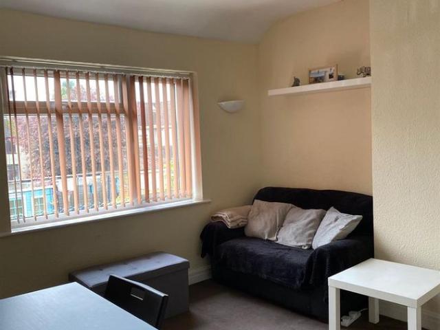 Kelburne Road, Oxford OX4, 1 bed flat to rent, £1,300 pcm | PrimeLocation
