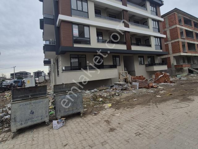 Kelebek Çayırında Sıfır En Üst Kat 2+1 Köşe Daire