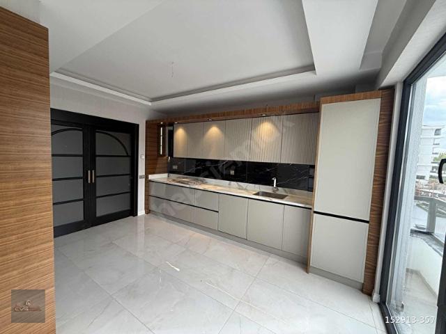 KELEBEKLER VADİSİ YANI 3+1 LÜKS ARA KAT DAİRE SATILIK