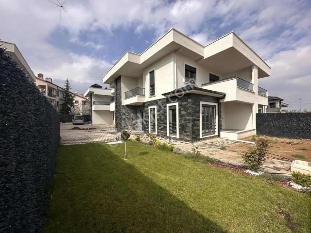 Kelebekler Vadisine Yakın 6+1 Lüks Villa