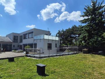 Kellergasse bergseitig: Traumhaftes Einfamilienhaus mit 873 m² Nutzfläche am Fuße des Bisambergs