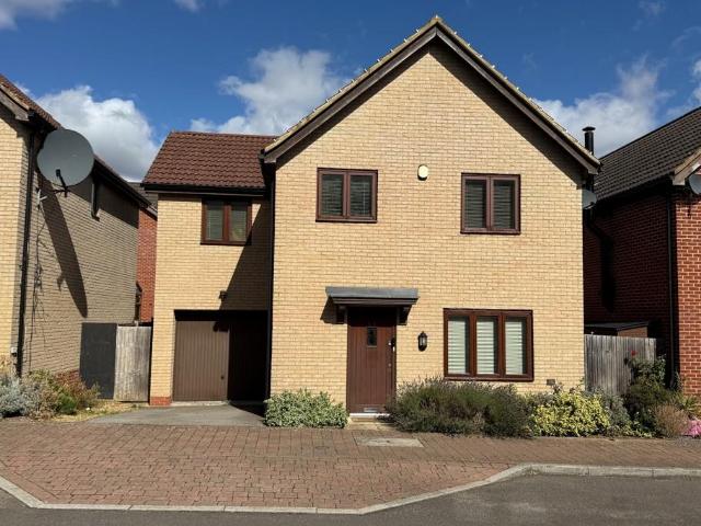 Kelling Way, Broughton 4 bed detached house to rent £1,895 pcm £437 pw