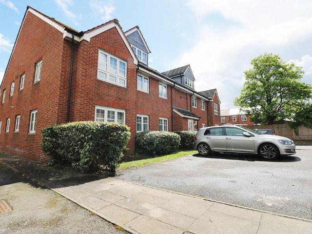 Kellner Gardens, Oldbury B69 2 bed flat to rent £1,000 pcm £231 pw