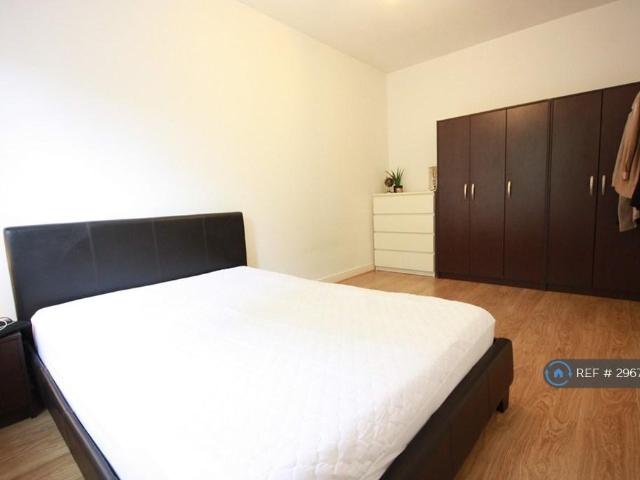 Kelly Avenue, London, SE15 1 bed in a house share to rent £800 pcm £185 pw