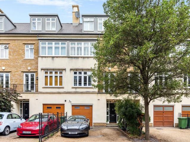 Kelsall Mews, Richmond, TW9 5 bed terraced house to rent £7,250 pcm £1,673 pw