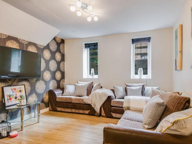 Kelso Road, Leeds LS2, 5 bed shared accommodation to rent, £520 pppm | PrimeLocation
