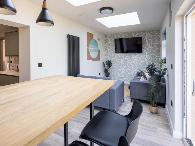 Kelston View, Bath BA2 1 bed in a house share to rent £867 pcm £200 pw