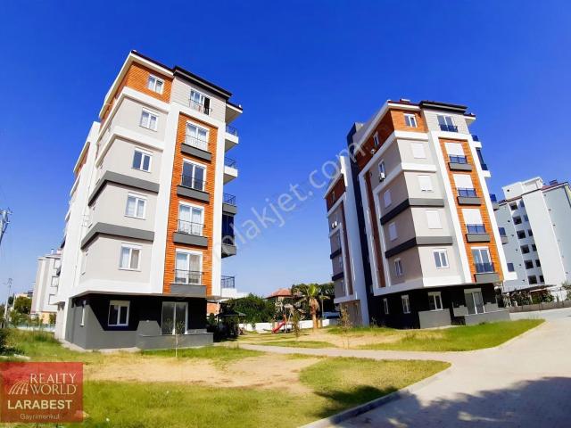 Kepez Devlet Hastanesi Yakını Site İçerisinde 2+1 Satılık Daire