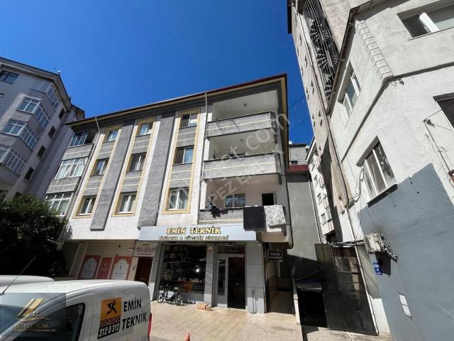 Kepez Emlak'tan Şehir Merkezinde 2+1 Satılık Daire