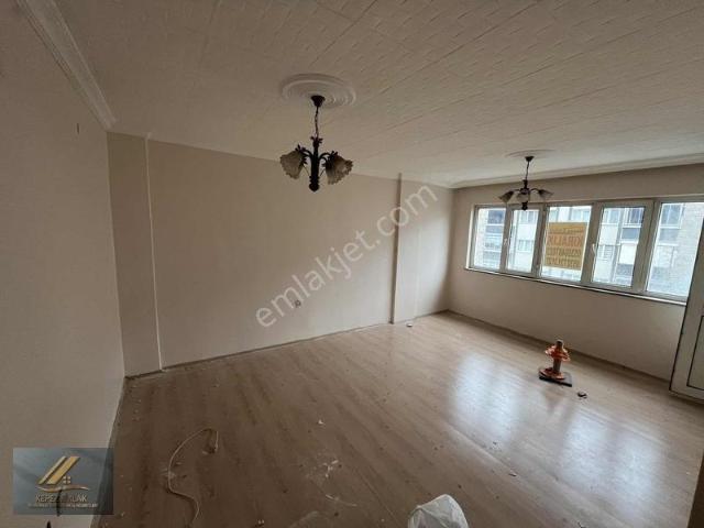 Kepez Emlak'tan Kepez Bahçelievlerde 2+1 Kiralık Daire