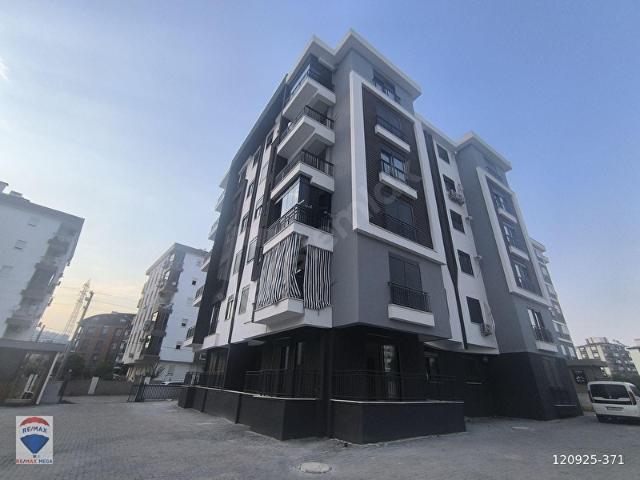 KEPEZ GÖÇERLER'DE SİTE İÇERİSİNDE GİRİŞ SIFIR SATILIK 2+1 DAİRE