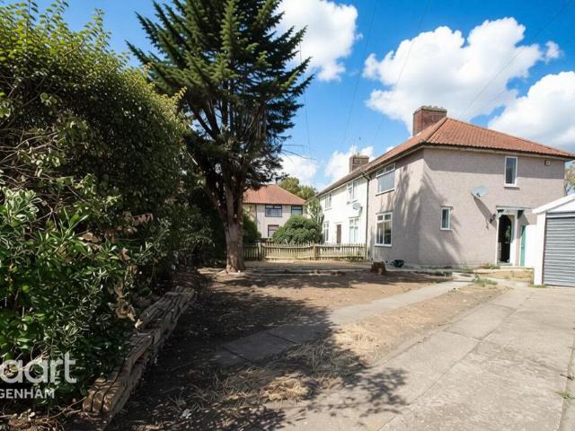 Keppel Road, DAGENHAM 2 bed end of terrace house to rent £1,900 pcm £438 pw